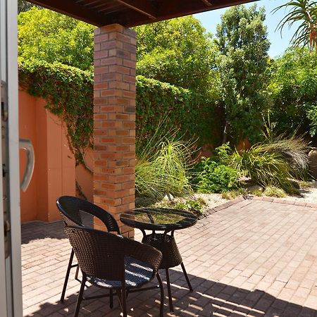 110 On Westcliff Bed and Breakfast Hermanus Buitenkant foto