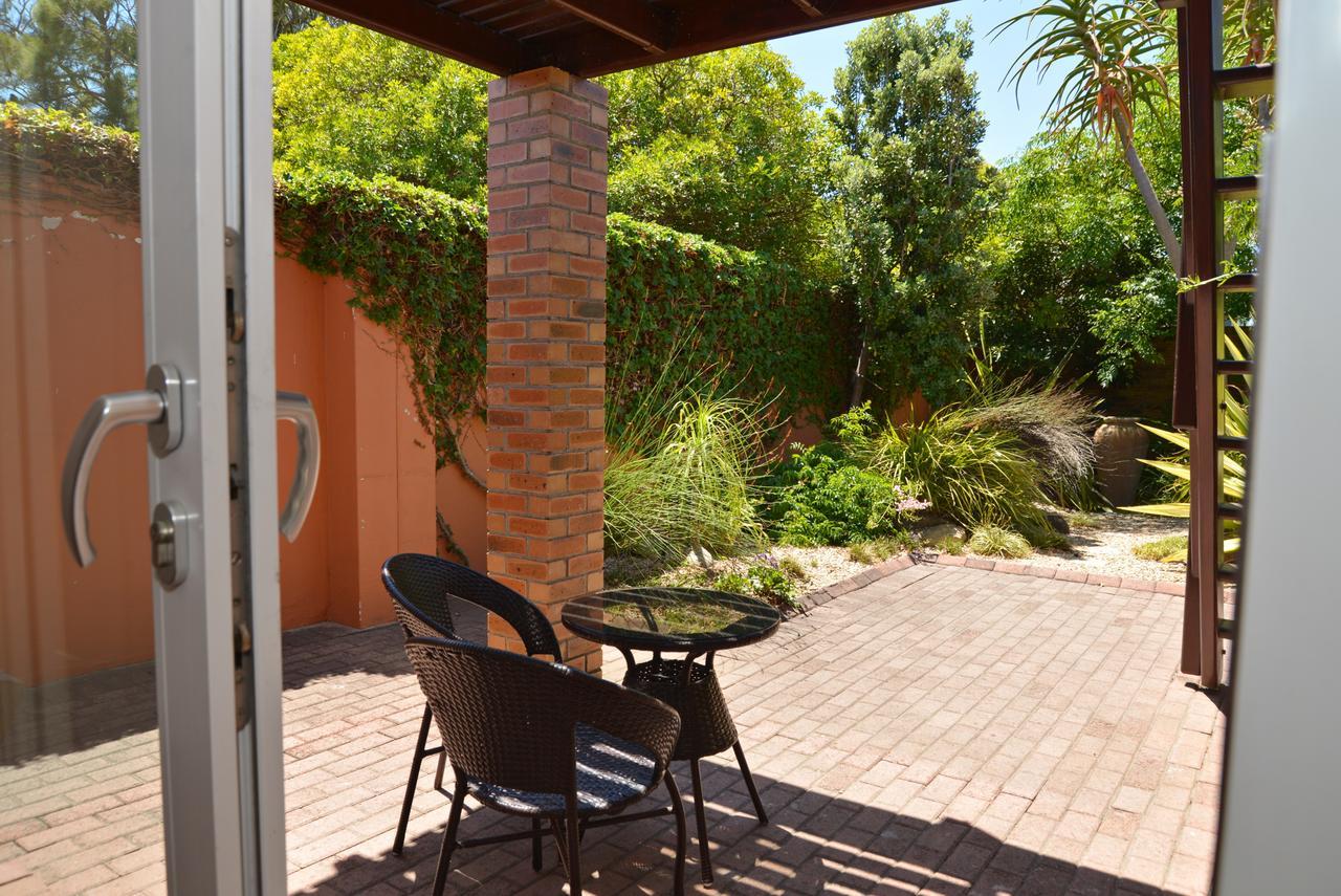 110 On Westcliff Bed and Breakfast Hermanus Buitenkant foto